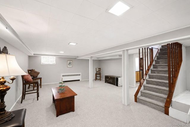 1221 Wantagh Oaks Gate, Wantagh, NY 11793
