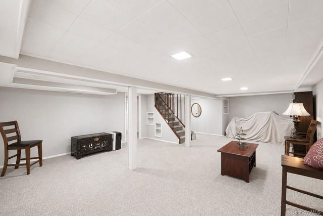 1221 Wantagh Oaks Gate, Wantagh, NY 11793