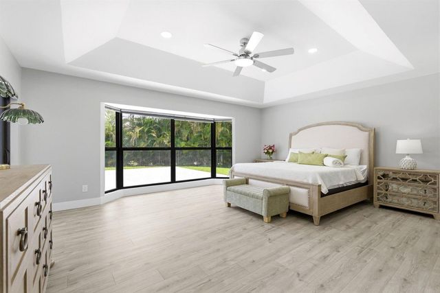 15555 De Havilland Court, Wellington, FL 33414