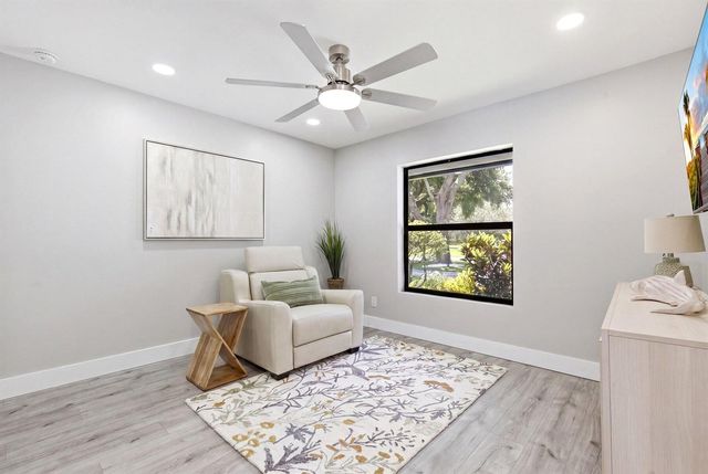 15555 De Havilland Court, Wellington, FL 33414