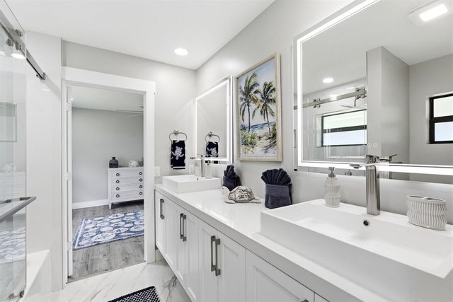 15555 De Havilland Court, Wellington, FL 33414