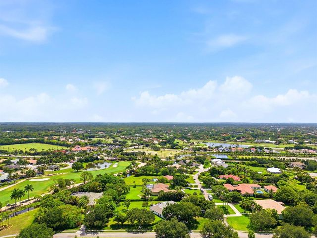 15555 De Havilland Court, Wellington, FL 33414
