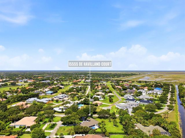 15555 De Havilland Court, Wellington, FL 33414