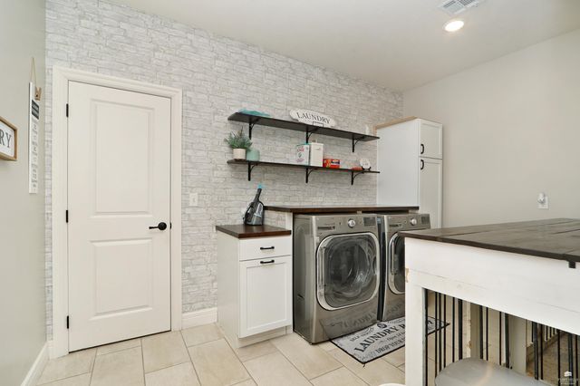 1509 Lariat Lane, Junction City, KS 66441