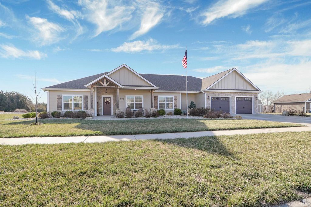 1509 Lariat Lane, Junction City, KS 66441