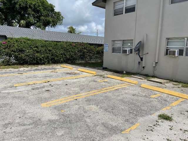 914 4th Street 2, West Palm Beach, FL 33401