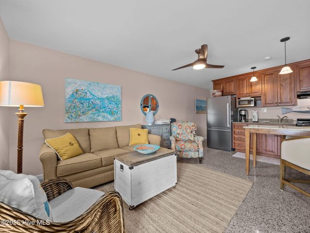 301 Henderson Boulevard 24, Atlantic Beach, NC 28512