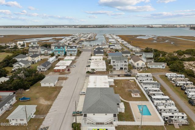 301 Henderson Boulevard 24, Atlantic Beach, NC 28512