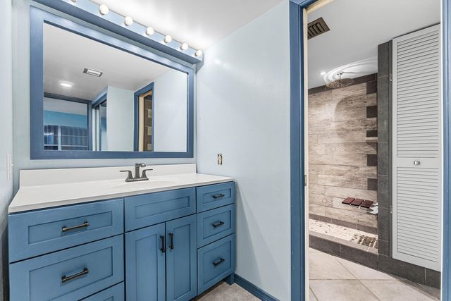 155 Yacht Club Drive 101, North Palm Beach, FL 33408