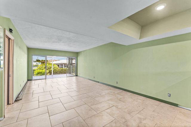 155 Yacht Club Drive 101, North Palm Beach, FL 33408