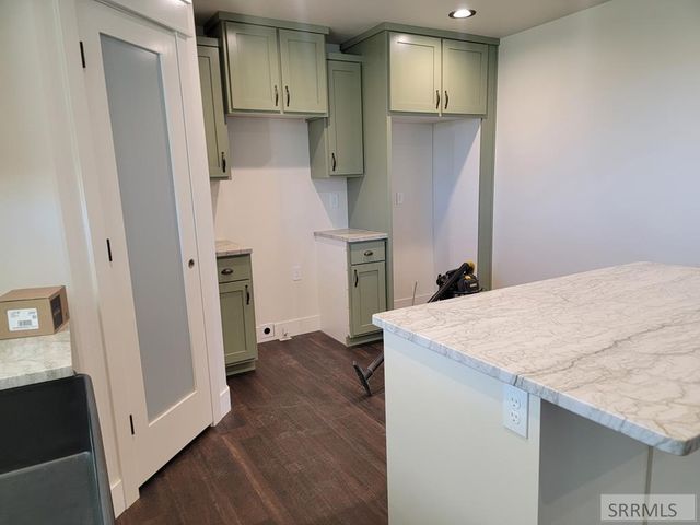 341 N 690 W, Blackfoot, ID 83221