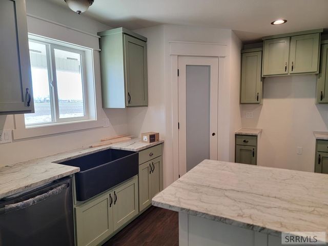 341 N 690 W, Blackfoot, ID 83221