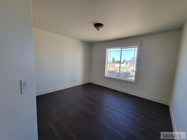 341 N 690 W, Blackfoot, ID 83221