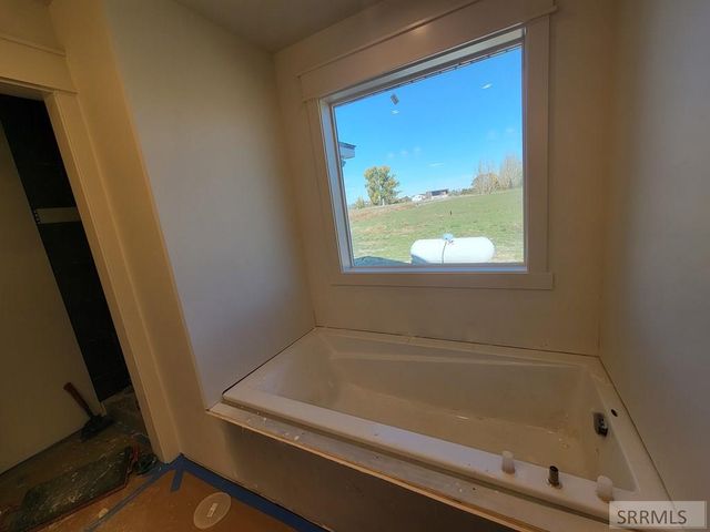 341 N 690 W, Blackfoot, ID 83221