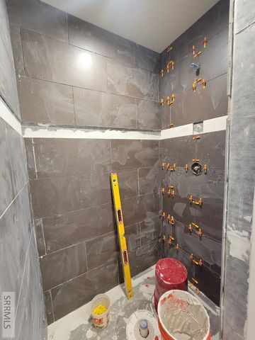 341 N 690 W, Blackfoot, ID 83221