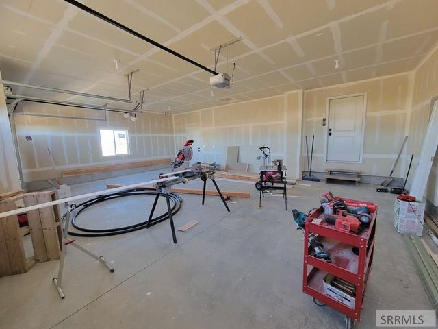 341 N 690 W, Blackfoot, ID 83221