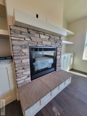 341 N 690 W, Blackfoot, ID 83221