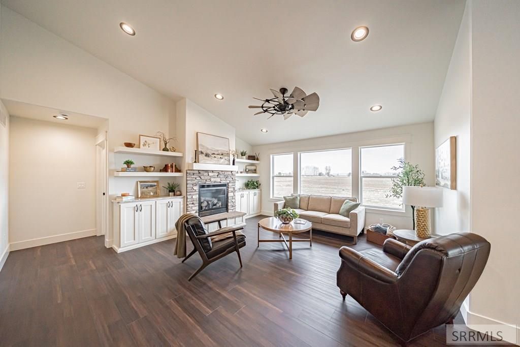 Image 10 of property listing at 341 N 690 W, Blackfoot, ID 83221