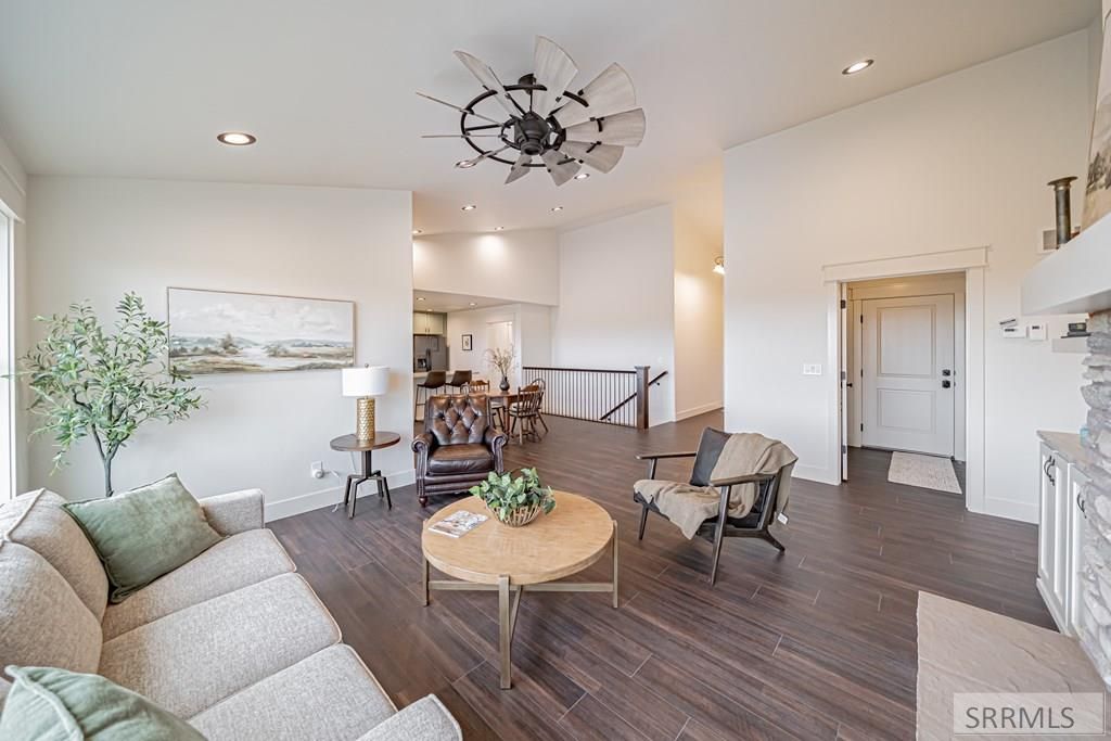 Image 12 of property listing at 341 N 690 W, Blackfoot, ID 83221