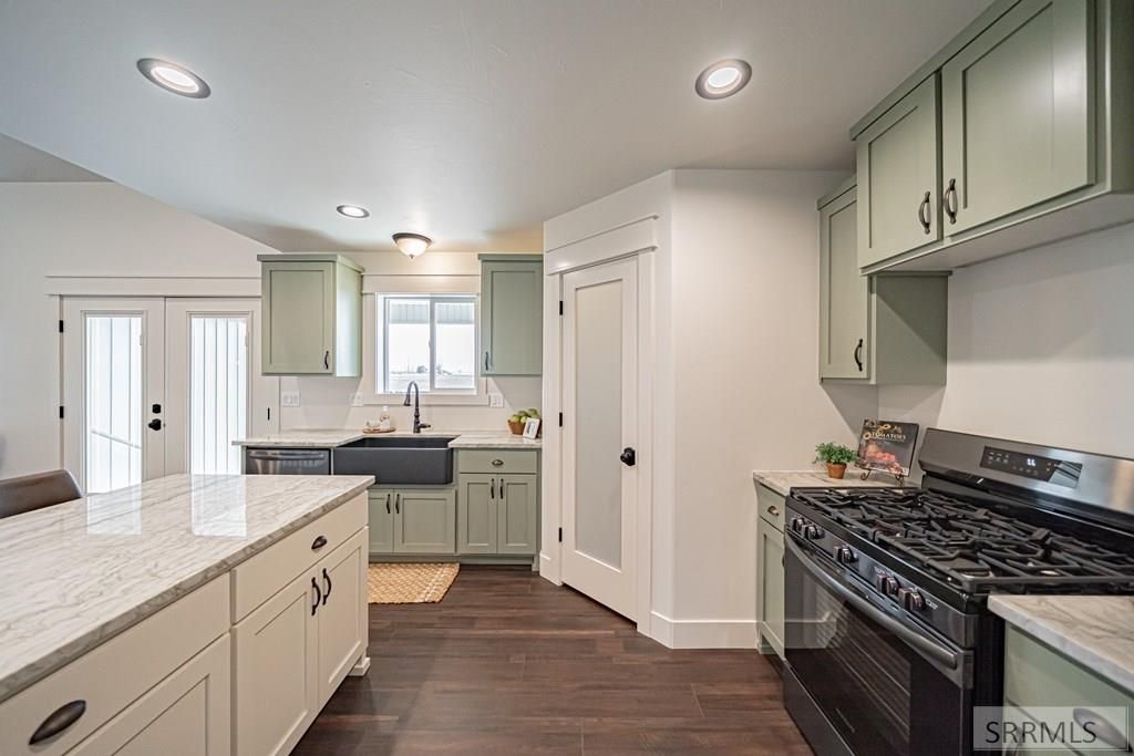 Image 18 of property listing at 341 N 690 W, Blackfoot, ID 83221