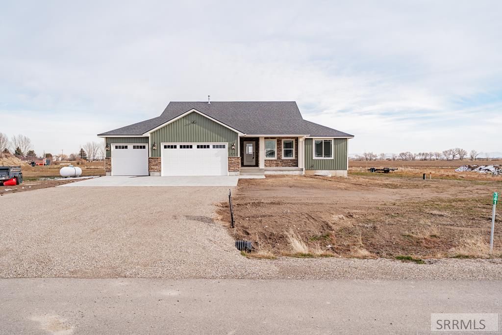 Image 2 of property listing at 341 N 690 W, Blackfoot, ID 83221