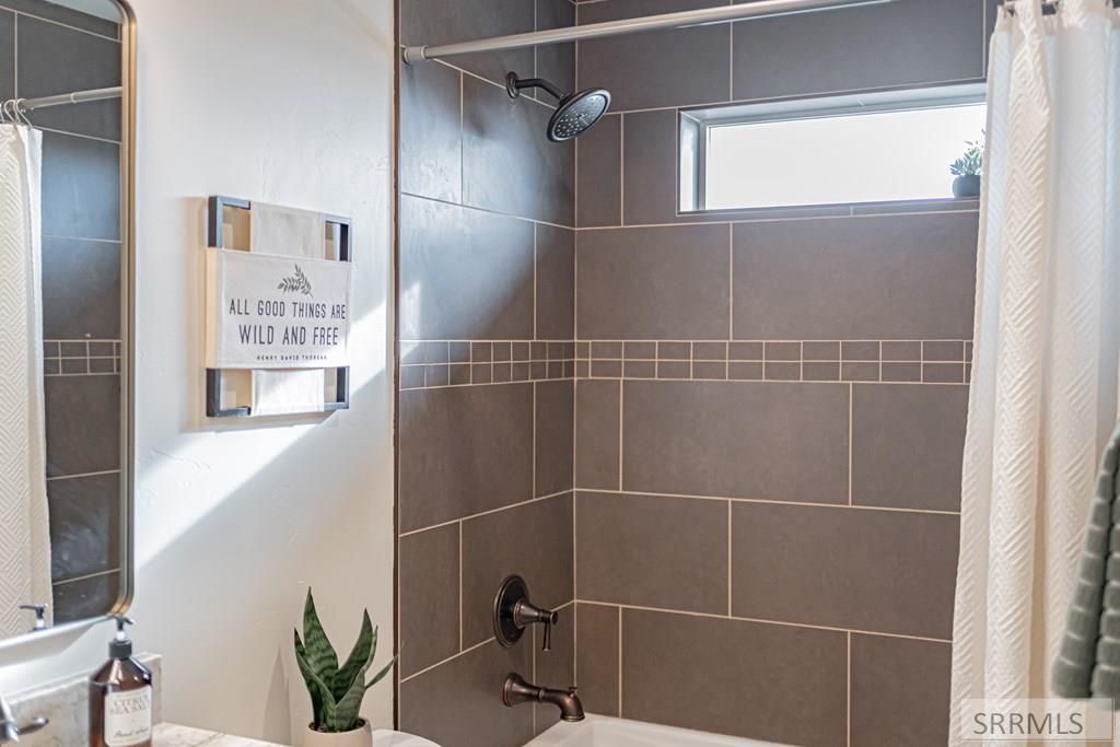 Image 37 of property listing at 341 N 690 W, Blackfoot, ID 83221