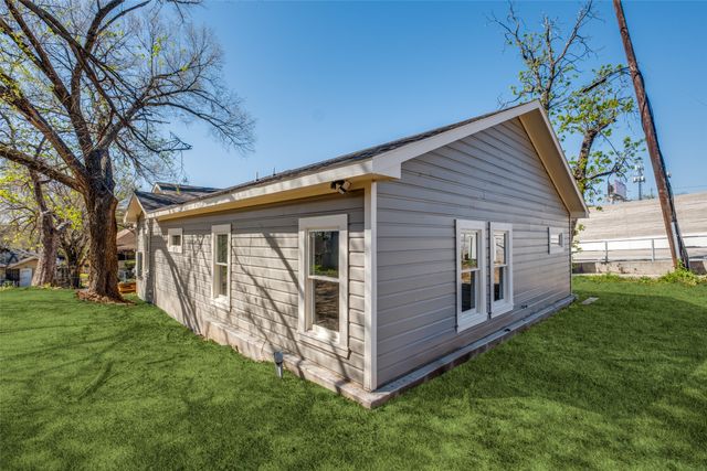 1023 Church Street, Dallas, TX 75203