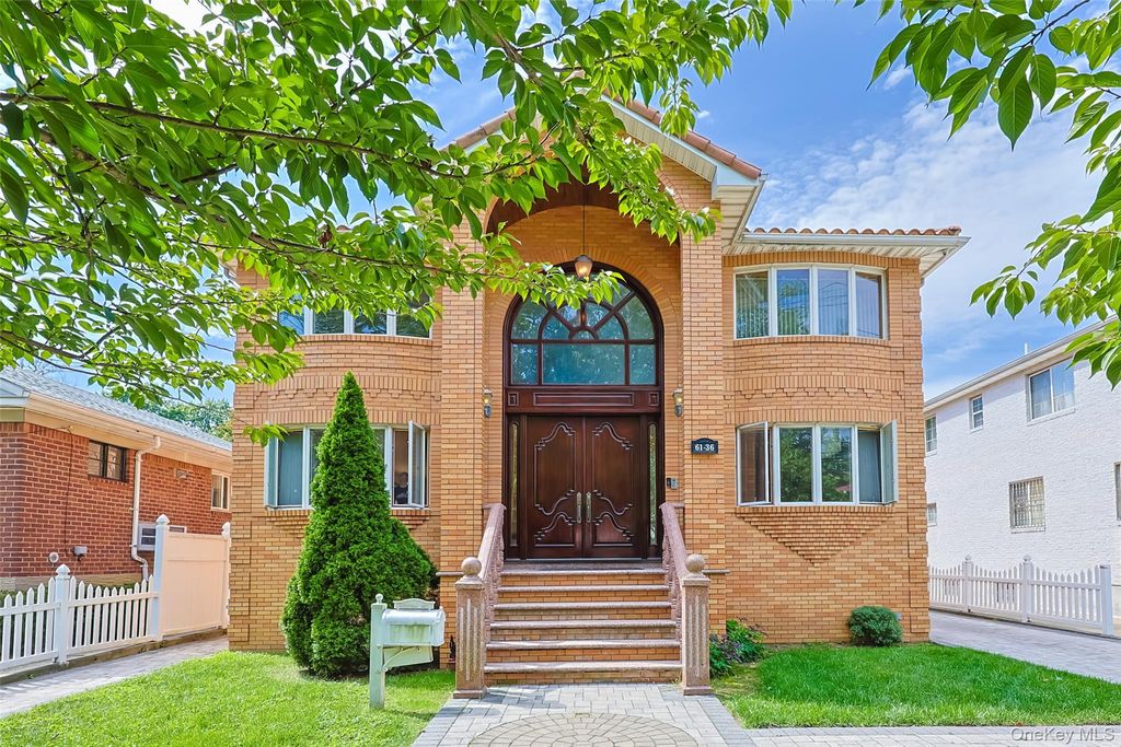 61-36 Cloverdale Blvd, Oakland Gardens, NY 11364 — exterior