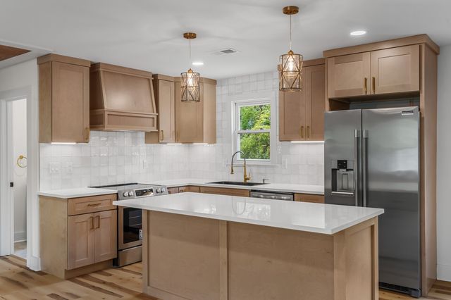 2935 Emery Dr, Nashville, TN 37214