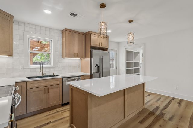 2935 Emery Dr, Nashville, TN 37214