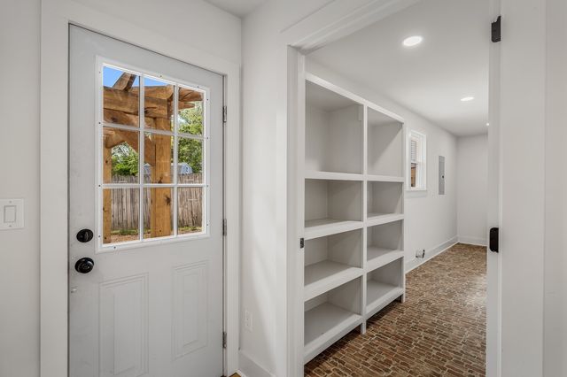 2935 Emery Dr, Nashville, TN 37214