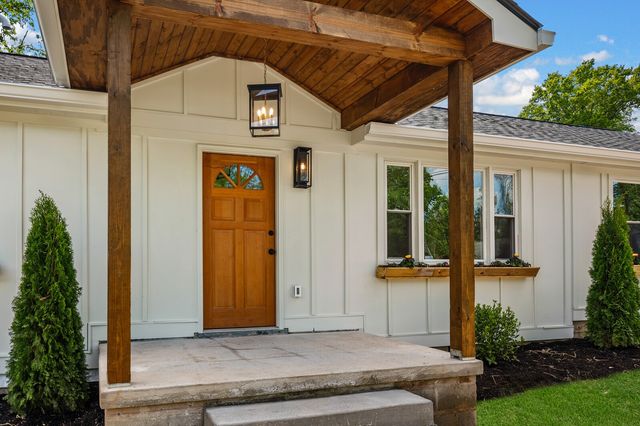 2935 Emery Dr, Nashville, TN 37214