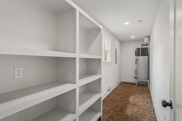 2935 Emery Dr, Nashville, TN 37214