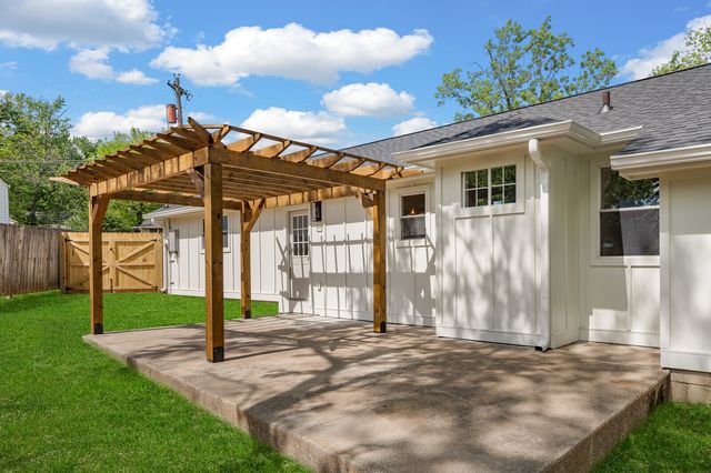 2935 Emery Dr, Nashville, TN 37214