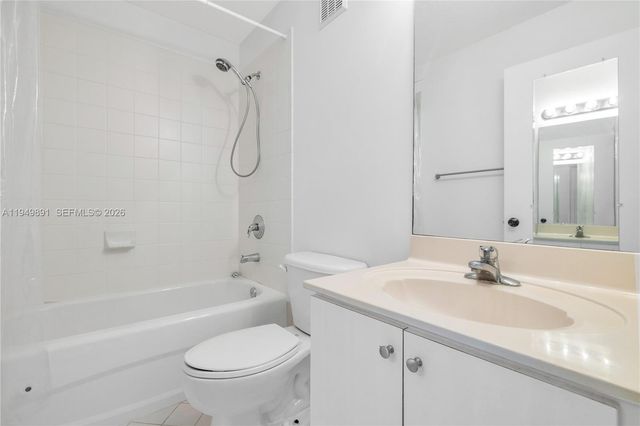 1261 SE 28th Ct 206, Homestead, FL 33035