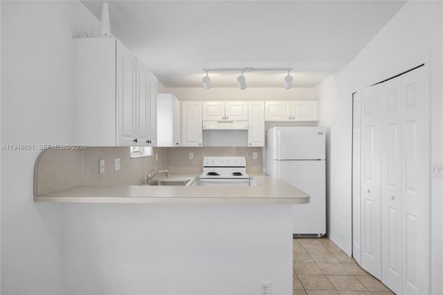 1261 SE 28th Ct 206, Homestead, FL 33035