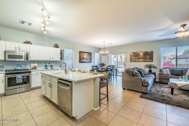 1546 E AZALEA Drive, Gilbert, AZ 85298