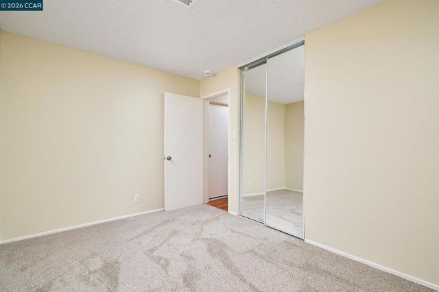 300 300 College Ave, Vallejo, CA 94589