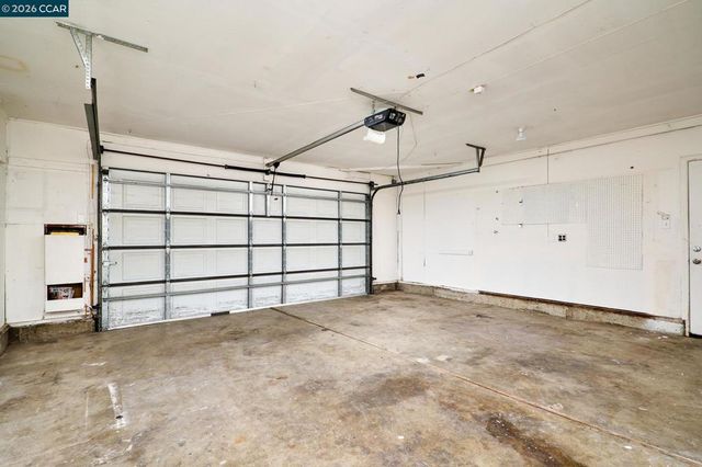 300 300 College Ave, Vallejo, CA 94589