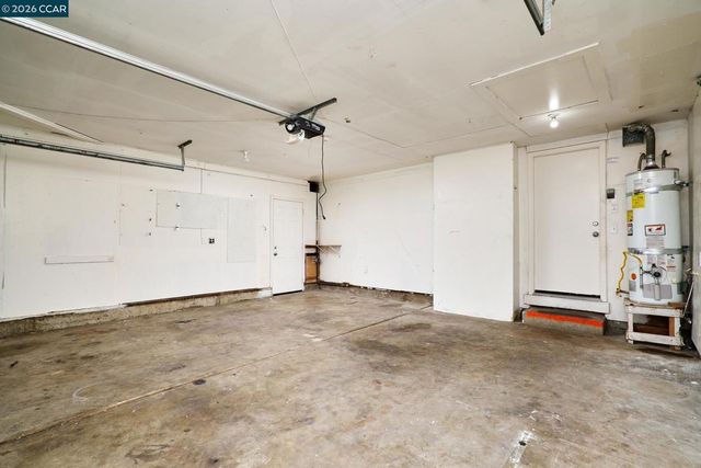 300 300 College Ave, Vallejo, CA 94589