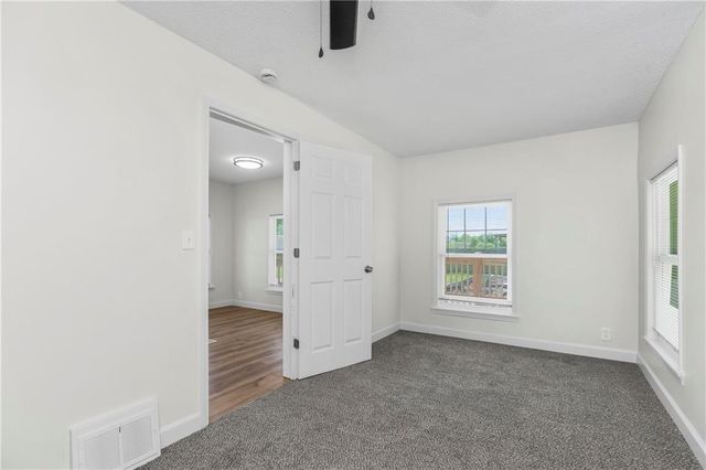 2308 NW 53rd Terrace, Kansas City, MO 64151