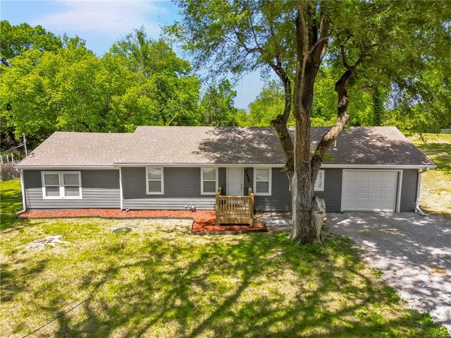 2308 NW 53rd Terrace, Kansas City, MO 64151