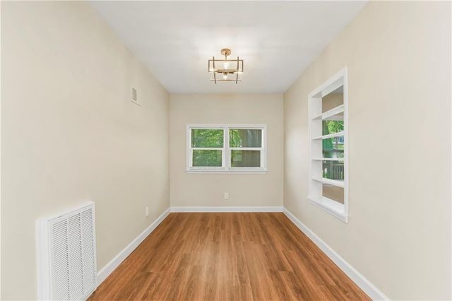 2308 NW 53rd Terrace, Kansas City, MO 64151