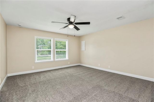 2308 NW 53rd Terrace, Kansas City, MO 64151