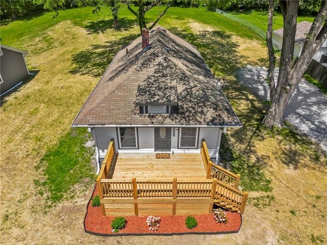 2308 NW 53rd Terrace, Kansas City, MO 64151