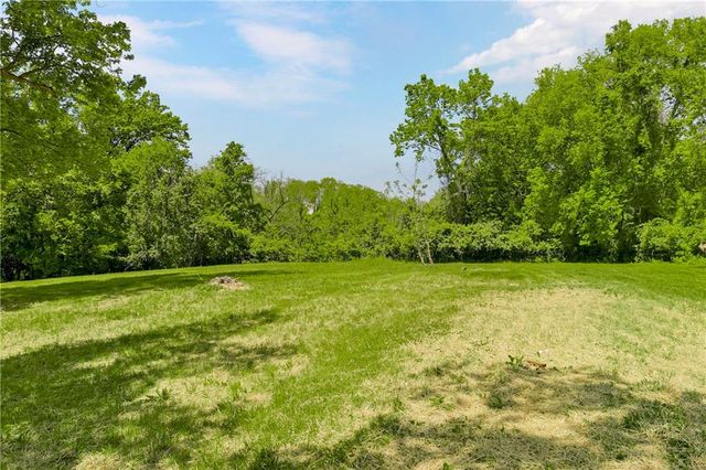 2308 NW 53rd Terrace, Kansas City, MO 64151