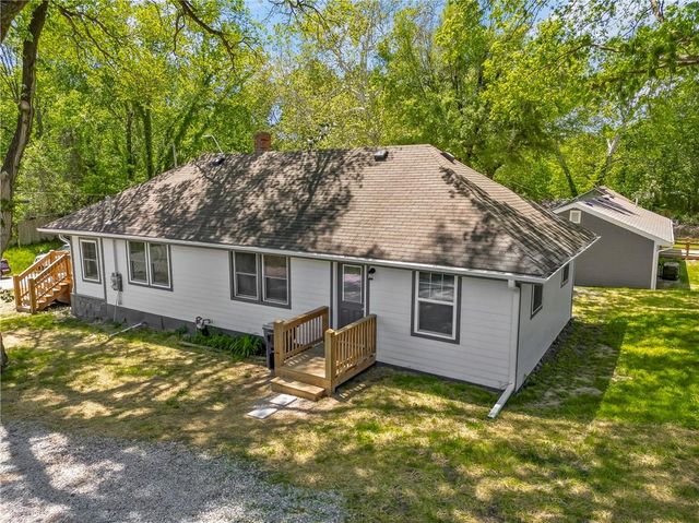 2308 NW 53rd Terrace, Kansas City, MO 64151