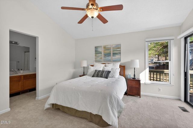 10 Hickorywood Square, Durham, NC 27713