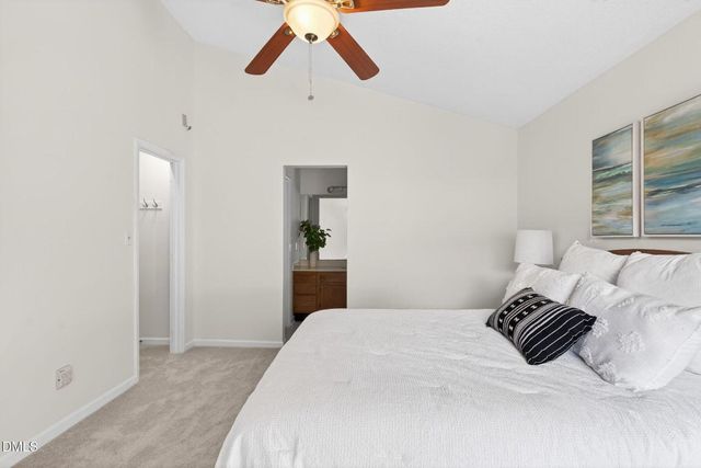 10 Hickorywood Square, Durham, NC 27713