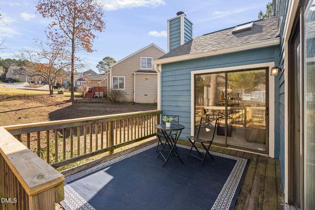 10 Hickorywood Square, Durham, NC 27713